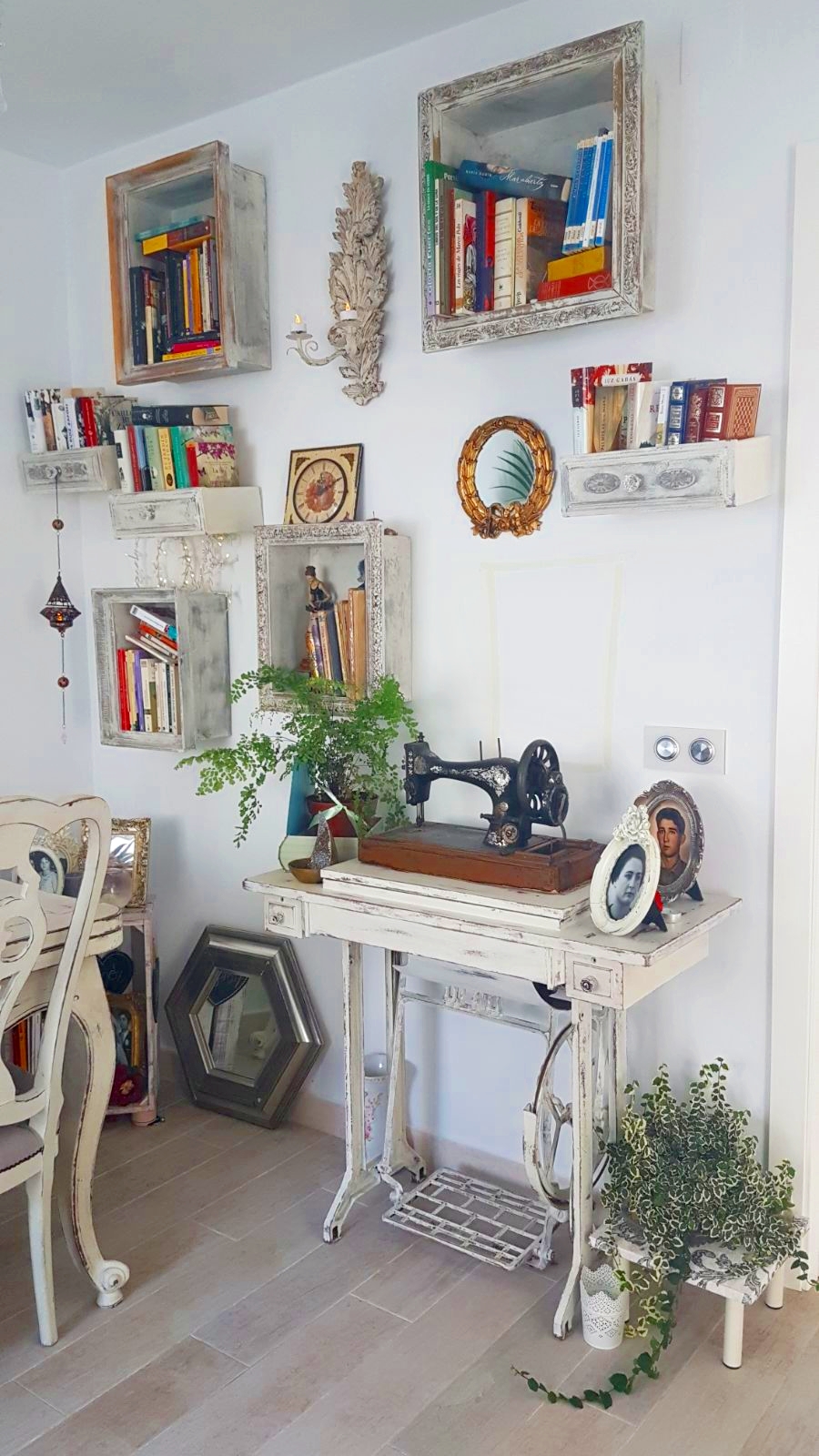 Un piso con decoración personalizada estilo shabby chic